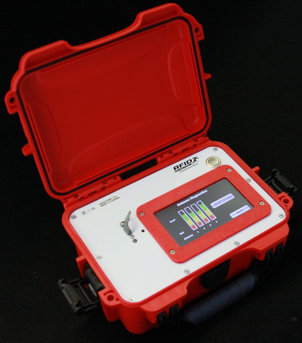 EchoActive Plus, lid open, showing the antenna diagnostics screen